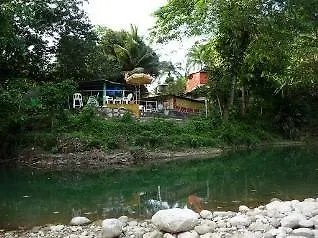 Albergue A Pousada Tropical Retreat Munoz